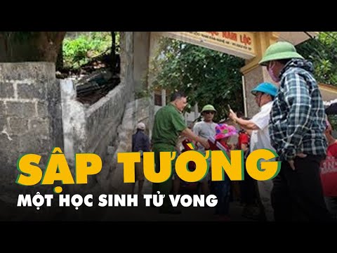 Video Đang chơi trước cổng trường bức tường bị đổ sập, 1 học... - YouTube