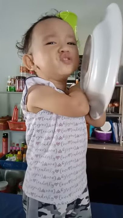 Kompang Dipalu Pengantin Baru
