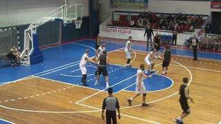 Max Konate dunks (20160923)