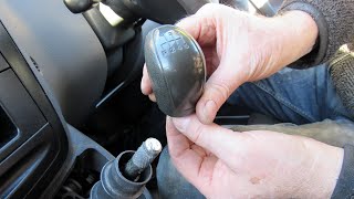 Mercedes Vito 2009 W639 van how to remove manual gear knob easy trick