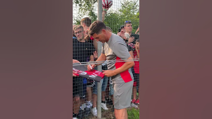 Fonseca's first autographs ✍️ | #Shorts