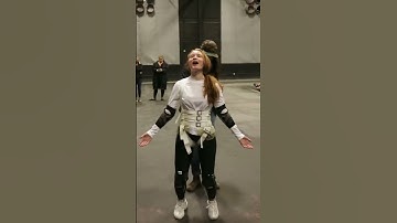 Sadie Sink on the set of Stranger Things season 4 #shorts
