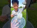 Cậu bé tốt bụng ăn kẹo dẻo và ly kem celano siêu ngon sự kết hợp hoàn hảo #shorts