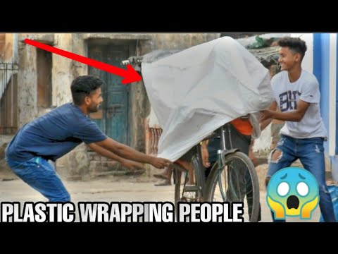 PLASTIC WRAPPING PEOPLE PRANK IN INDIA || MOUZ PRANK