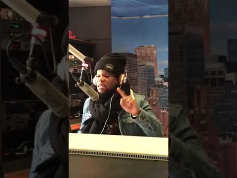 D L Hughley - On Kevin Hart - Comedians Should Be Unapologetic Period