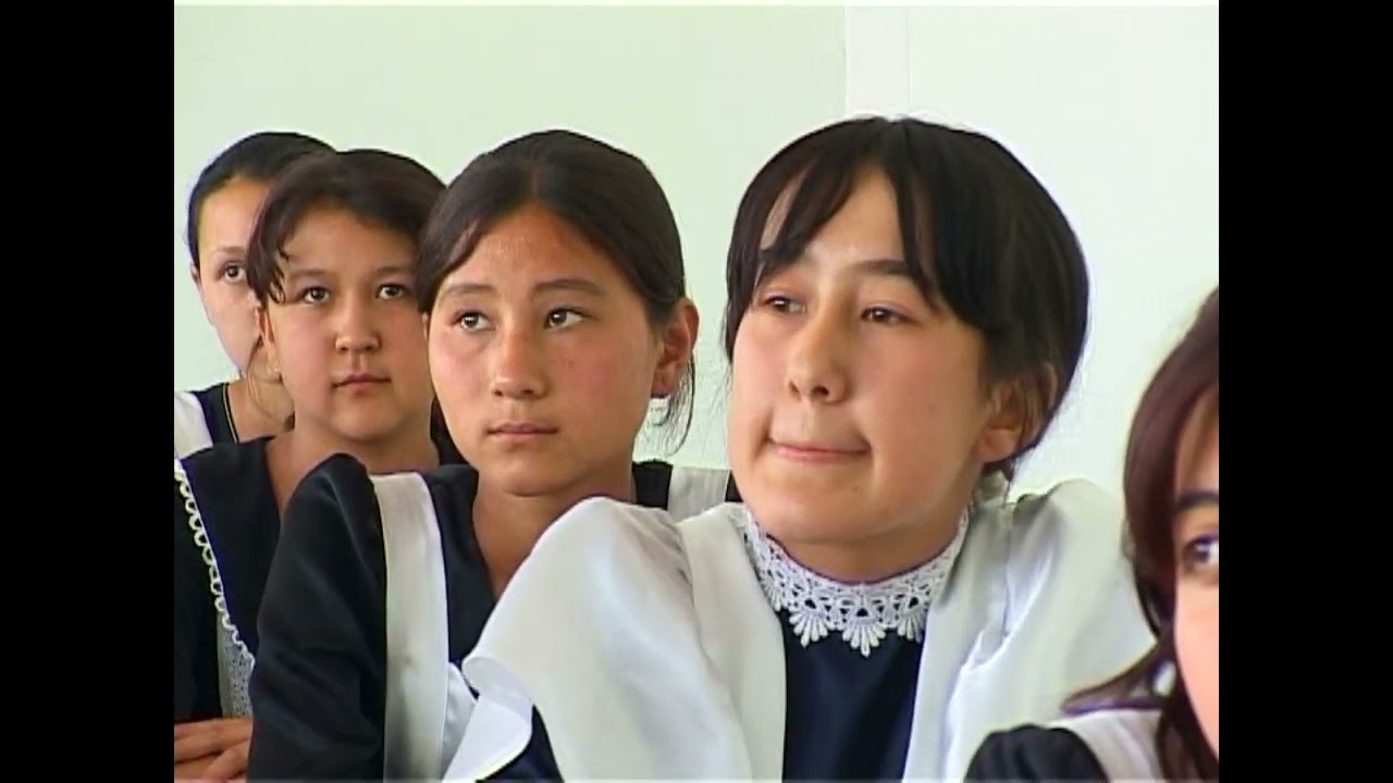 Марғилон шаҳридаги 21-мактаб 2006йилда қандай эди!!!!Энди қандай холис баҳо беринг!