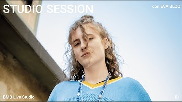 EVA BLOO performa live "EVA BLOO" negli studi Groundkeeper
