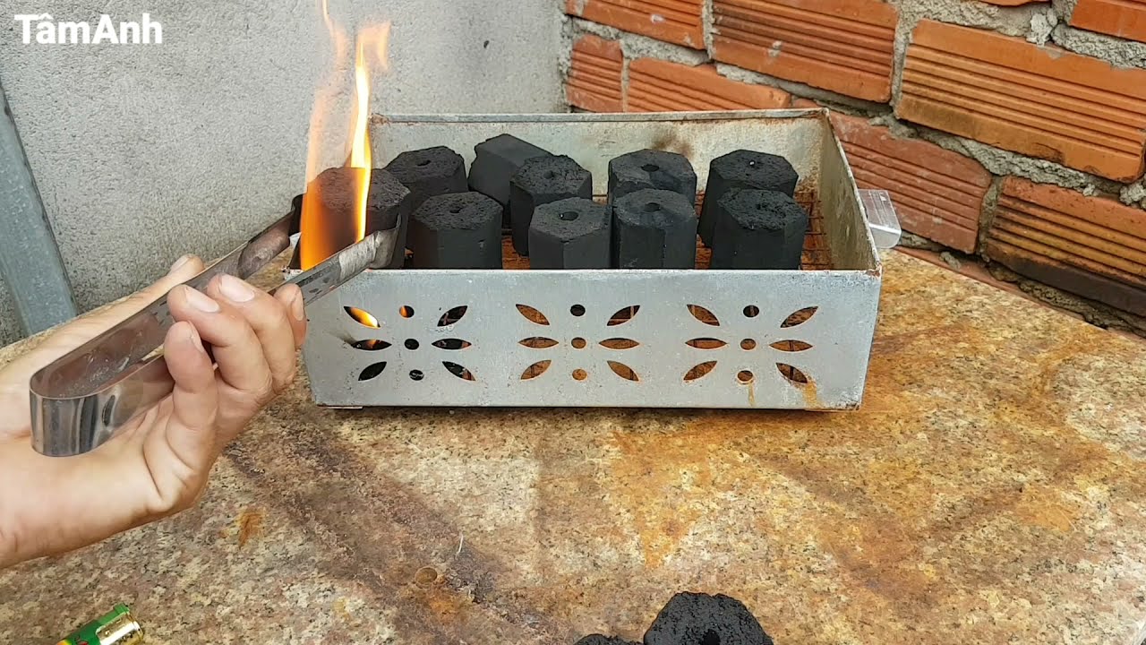 Cách Nhóm Than Không Khói: Nhanh, Gọn, Lẹ Cho BBQ Tại Nhà!