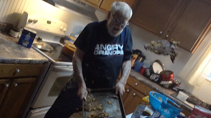 ANGRY GRANDPA'S CHRISTMAS COOKIE DISASTER!