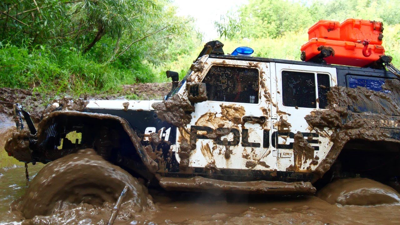 Police car driving off road–Cop car 4x4 in the mud sticks CUSTOM MADE RC Truck
