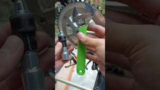 Buka/ lepas (bongkar) engkolan sepeda 🔥 #bikelife #cranksepeda #bbkotak #crankset #fixedgear #foryou