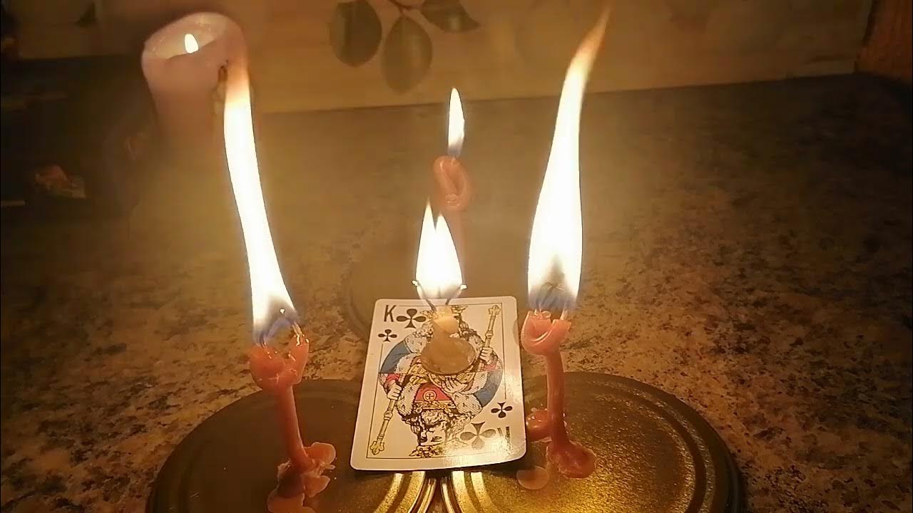 Ритуал вызова мужчины. Реклама свечей.