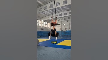 Hanging Kiss 💀 (@wow_family_circus)