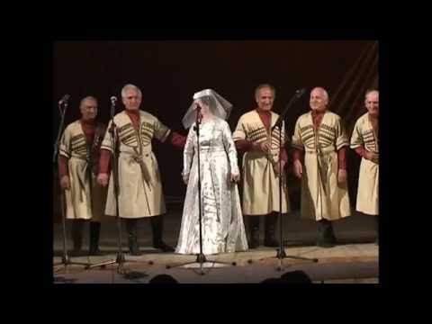 აბესაძეების ფოლკლორული ანსამბლი (55) (ოკრიბა, ტყიბული, სოფ. მუხურა)