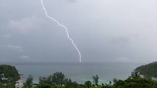 #천둥  #바다  #번개  #비 #thunder #sea #flash #lightning #rain