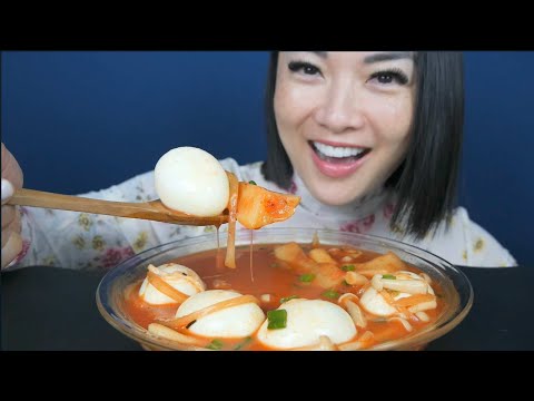 SOFT BOIL EGGS (ASMR EATING SOUNDS) LIGHT WHISPERS | SAS-ASMR