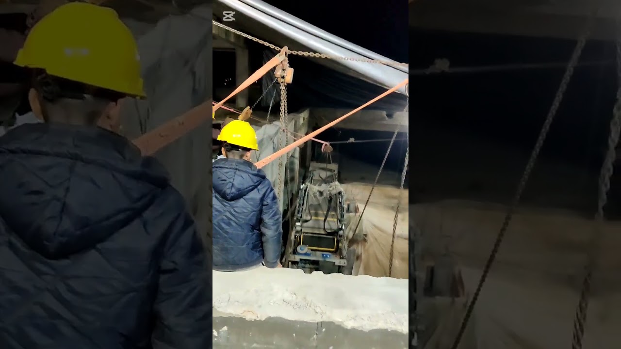 Escalater rigging work 10th floor very risky work....