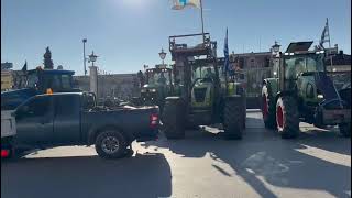 Οι αγρότες αποχωρούν απο το λιμάνι της Θεσσαλονίκης