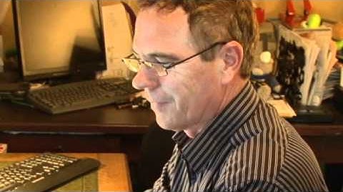 LightwaveRF Wireless Lighting Home Automation Control with a Smartphone