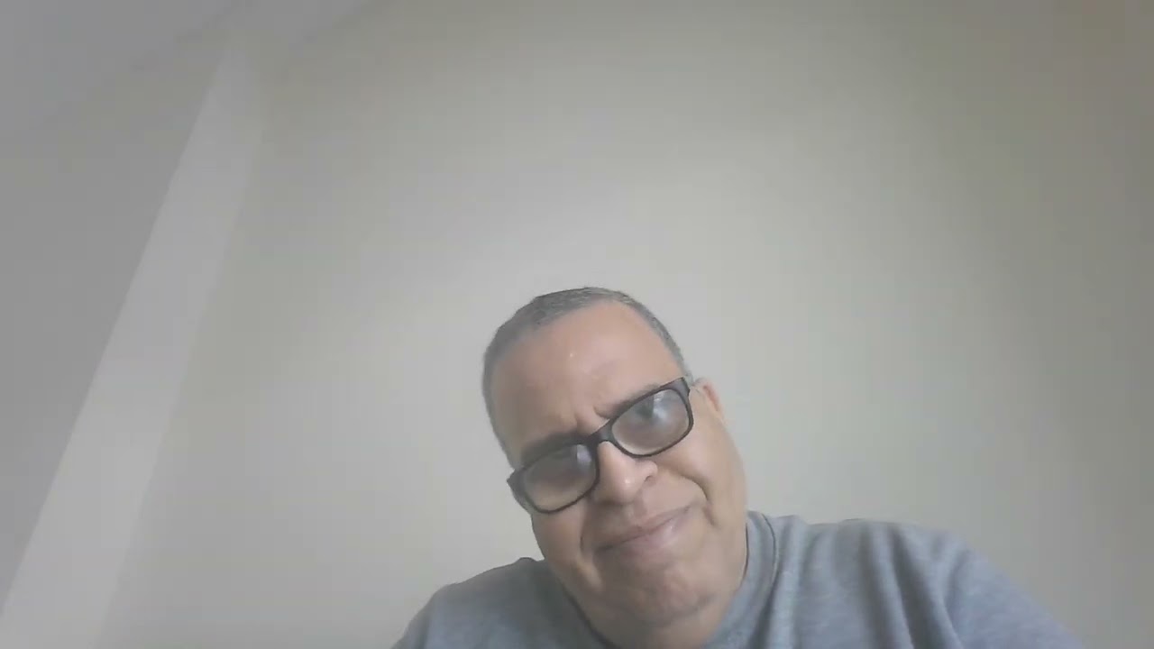 مشكلة الانسان فى هذه الدنيا