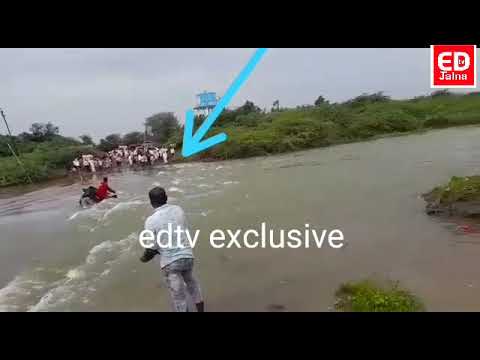 परतूर तालुक्यात बस पडली नदीमध्ये
