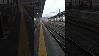 岡谷駅｜1番線のプラットホームとJR東海313系電車。中央本線。R6/4（長野県旅行）JR EAST Chuo Main Line Okaya Station Nagano JAPAN TRAVEL