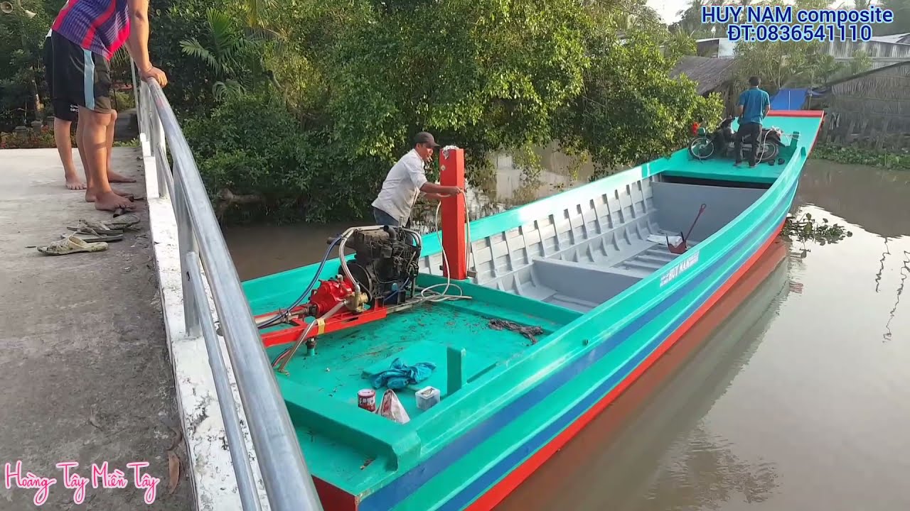 Trại composite HUY NAM hoàn thành ghe 35 tấn ( hạ thủy)