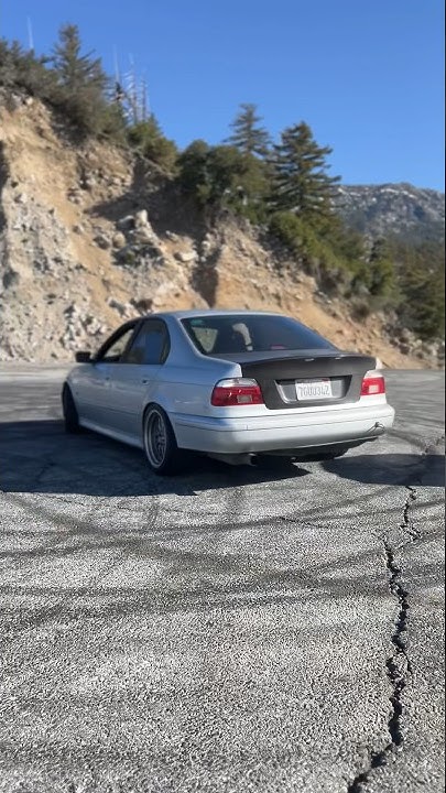 BMW E39 530i Exhaust - YouTube