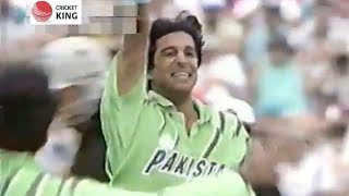 Wasim Akram v Mark Greatbatch | 2 Out Swingers & then Incoming delivery to get him Out | Napier 1992