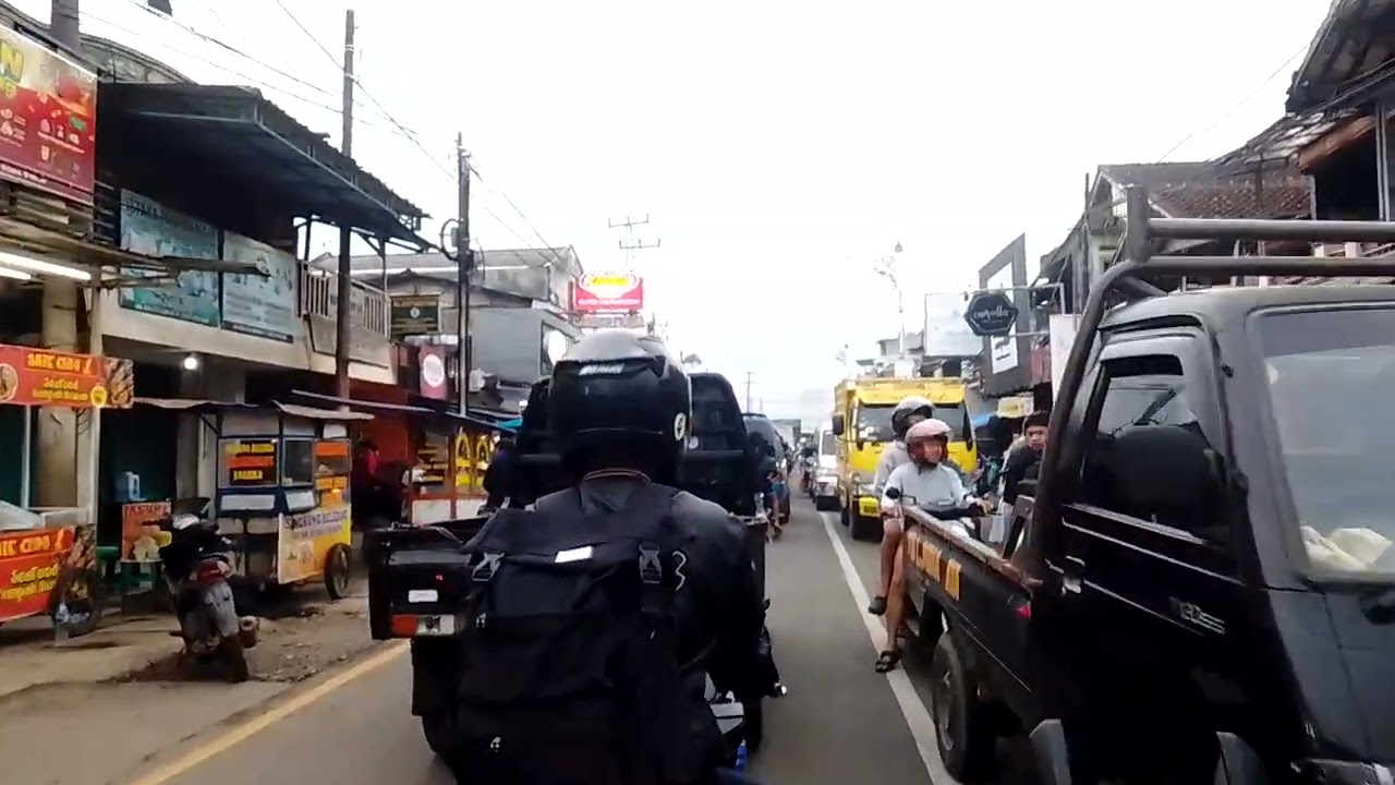 Ngabuburit di H-3 puasa , Cikajang macet bos qiu