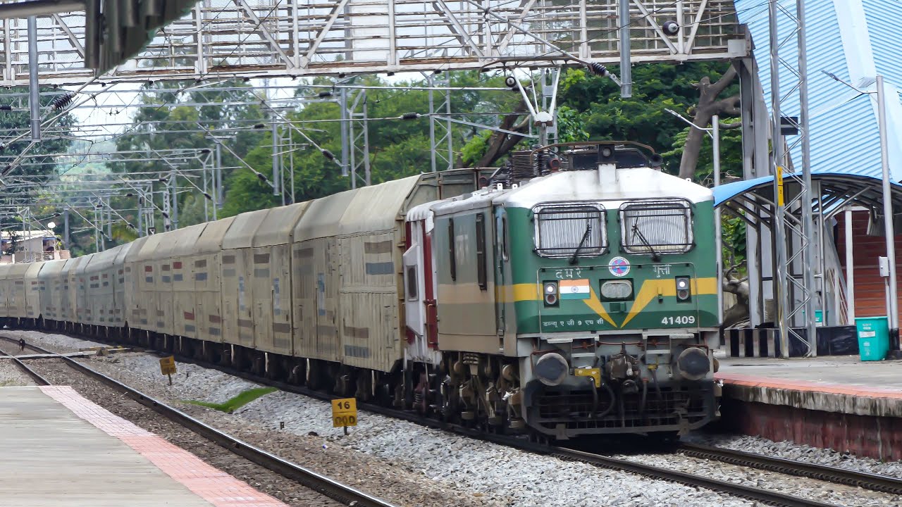 Single WAG 9HC powering a CAR CARRIER TRAIN | Indian Railways