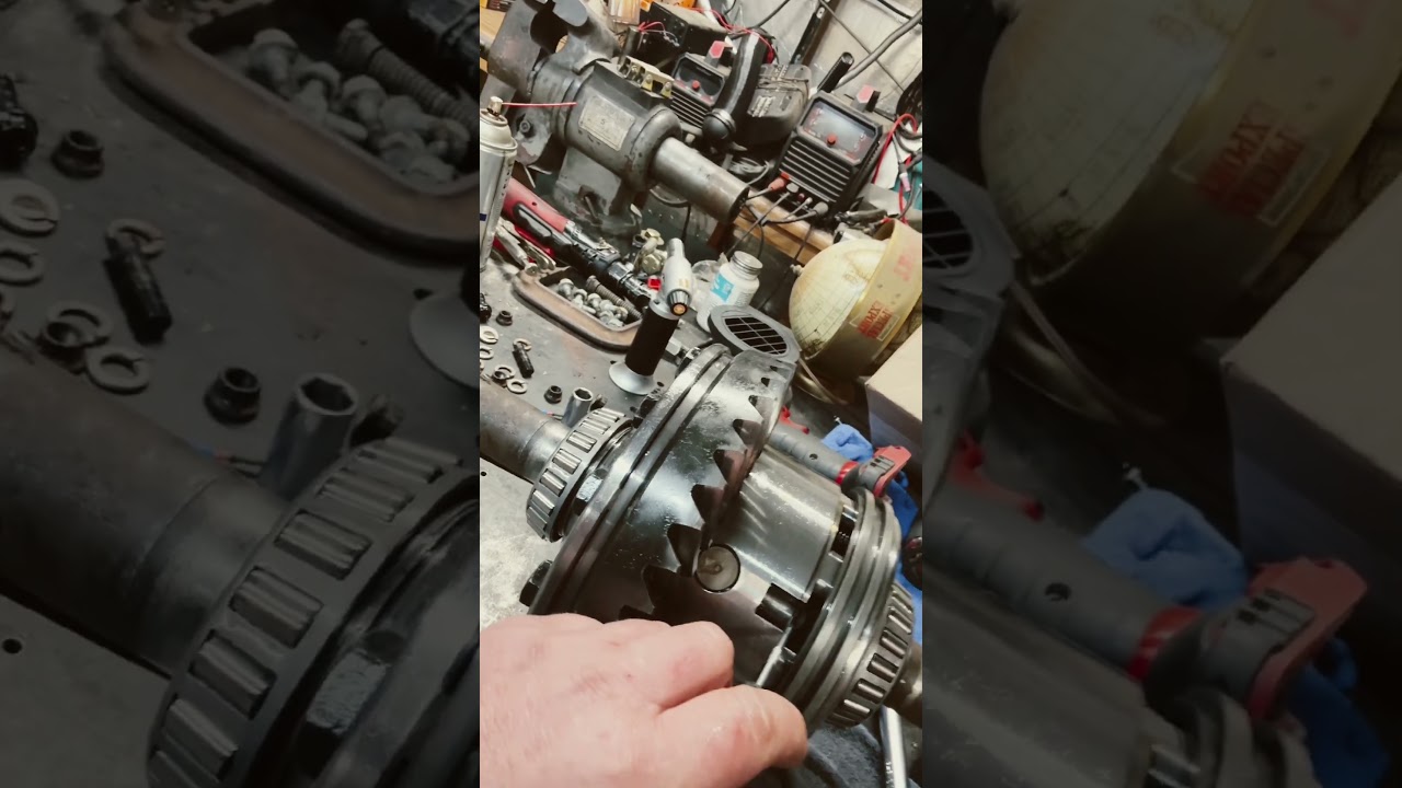 Broke it in the driveway 🤦🏻‍♂️#yj #dana60 #rockcrawler