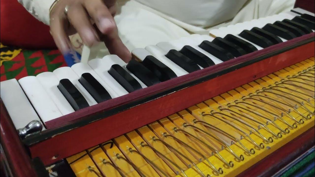 Sochta Hoon Ke Woh Kitne Masoom The Harmonium Cover NUSRAT FATEH ALI