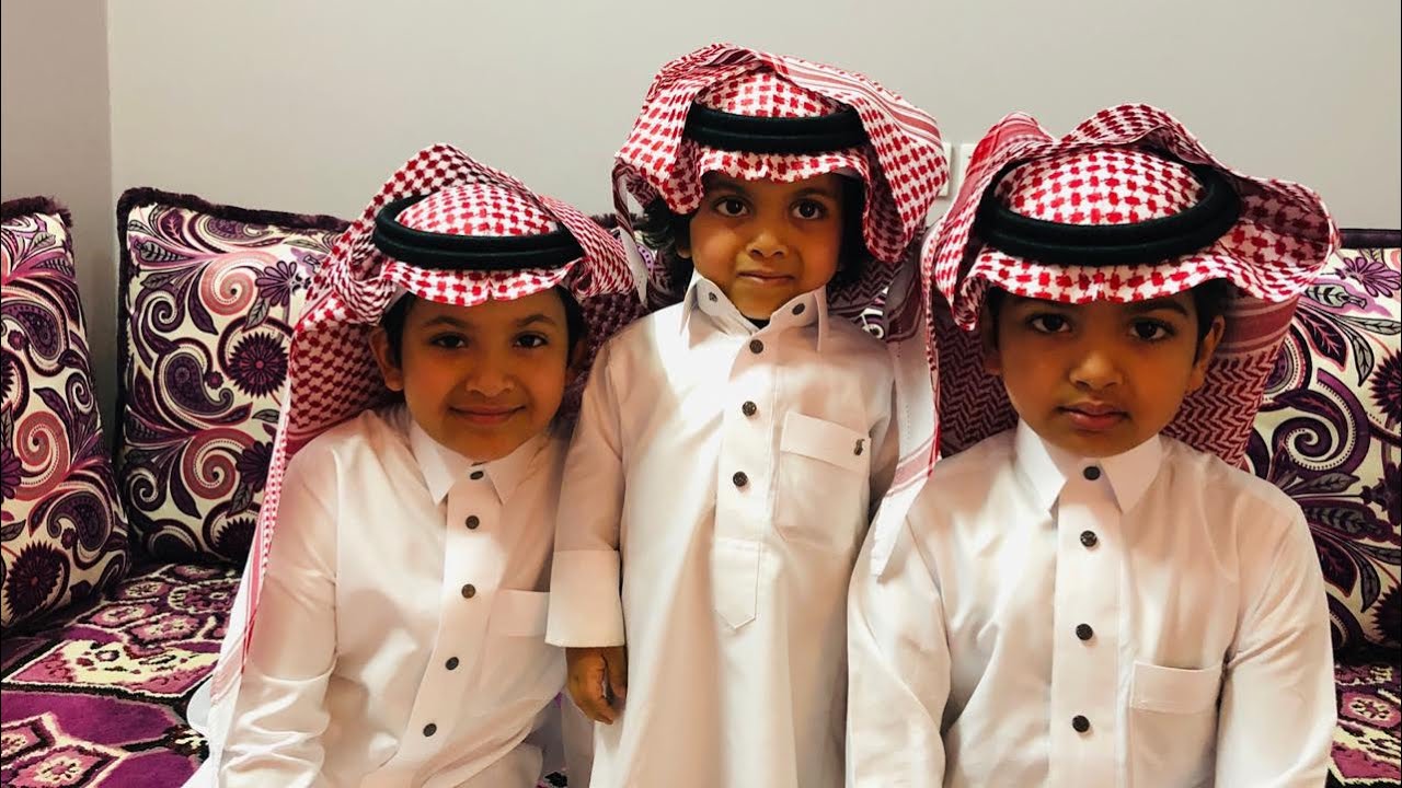 حمودي كاشخ ويوزع هدايا العيد🎈🎁