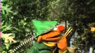 Classic Sesame Street Robin Hood Ernie Looks For His Merrymen