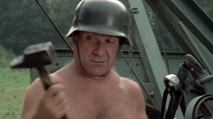 On a retrouvé la septième compagnie (1975) :  Évidemment, il est trop chargé
