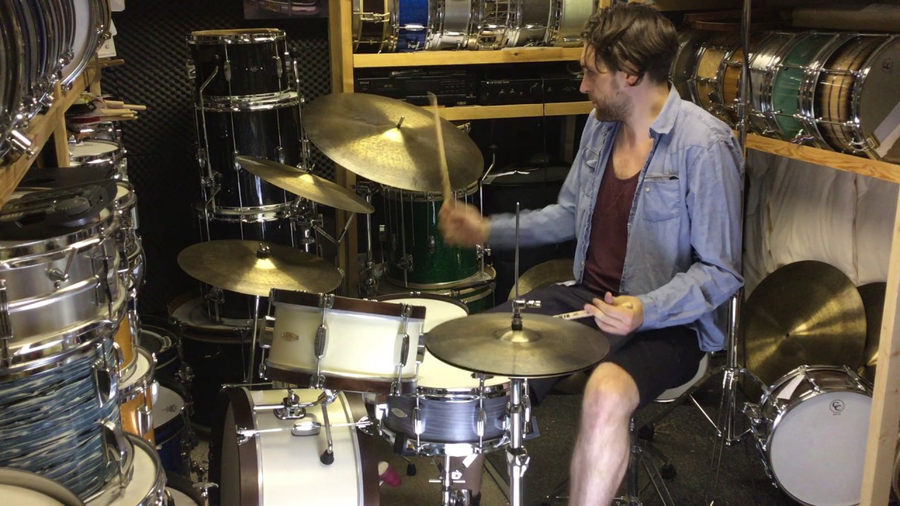 Feature Artist Freddy Sheed - YouTube