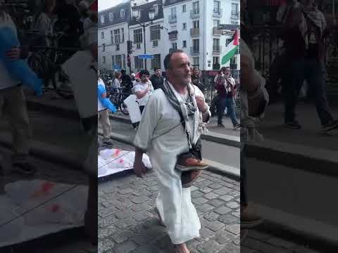 لقد أسمعت لو ناديت حيا ولكن لاحياة لمن تنادي