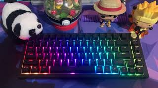 Building Glorious GMMK with Polycarbonate plate and Holy Pandas