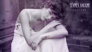 Şiir & Yorum :Aslı Taş #şiirkokulukadın #aslıtaşşiir #seslişiir #edebiyat #şiirsokakta #şiir #aşk