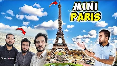 Mini Paris Eiffel Tower Ki Roof Pe Chla Gaye 😱 | Bahria Town Karachi 