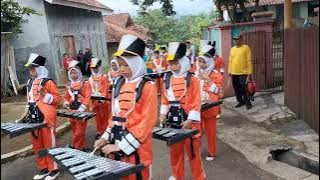 RUNTAH VERSI DRUMBAND
