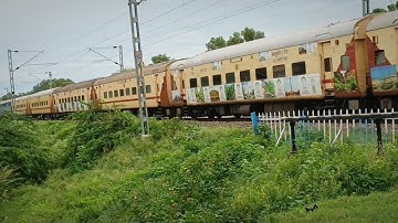 11057 CSMT - ASR EXP | fast trains | high speed train in india | railway | train | indian railways