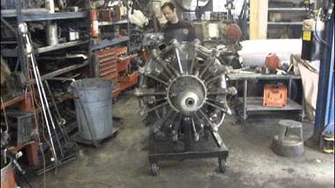 Jacobs r755-9  radial engine running