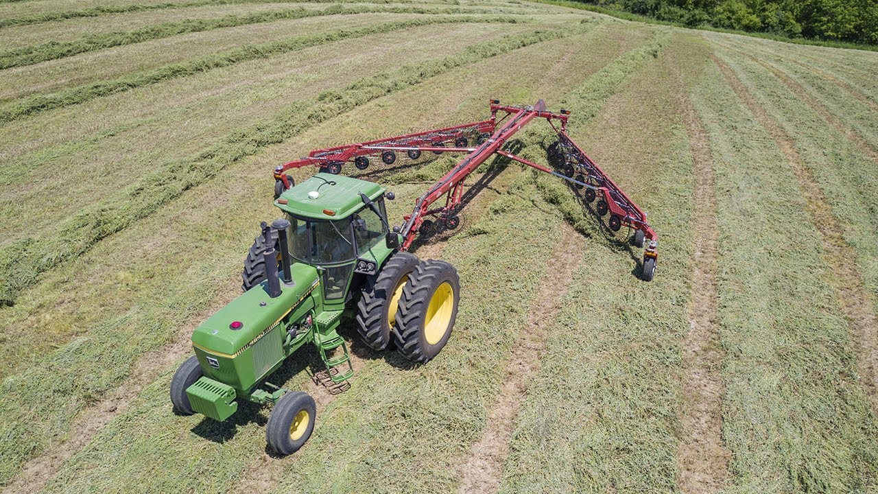 Custom Raking - Rhino RDF14 Wheel Rake & John Deere 4640 Dualled - YouTube