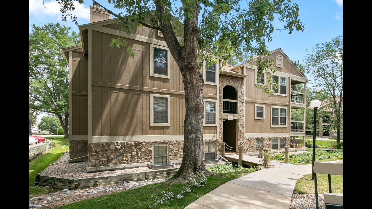 Condo for Rent in Lakewood 2BR/1.5BA by Lakewood Property Managers