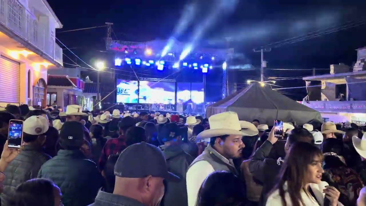 Un Muy Buen Espectaculo Del Grupo Nube . Zoquite Zacatecas 