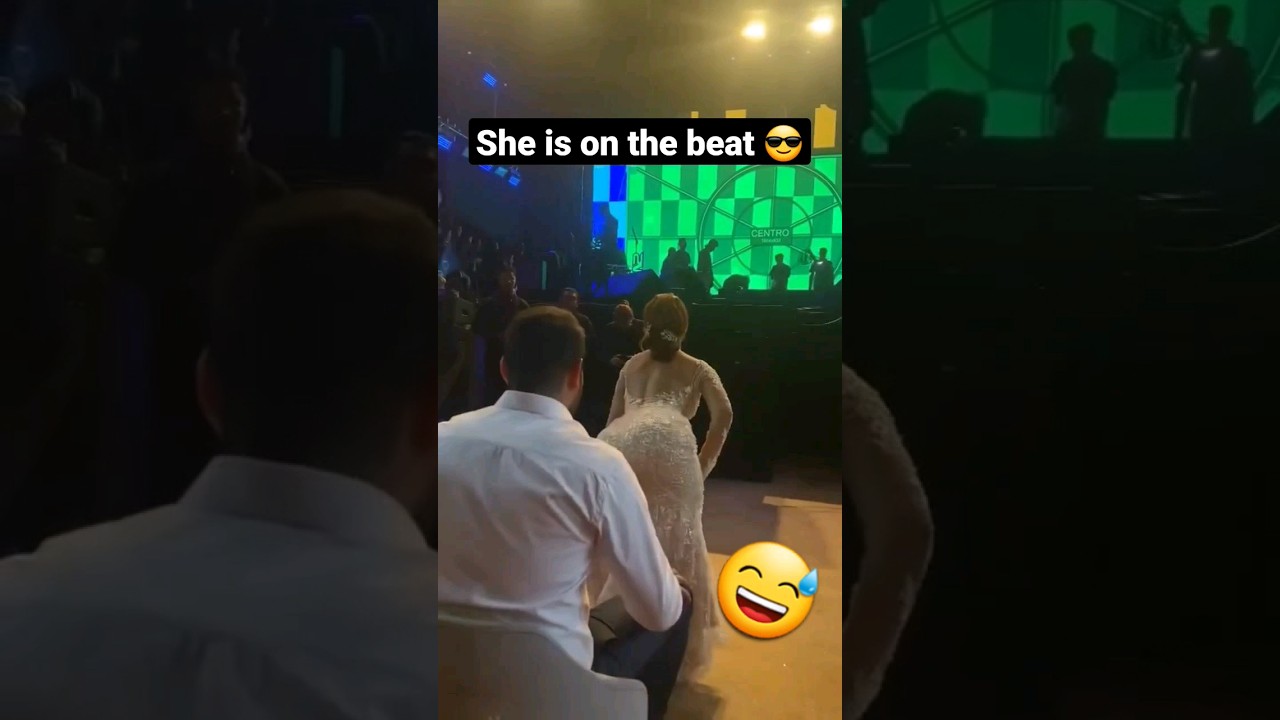 Hmm ...twerking in wedding dress?! 🤔 