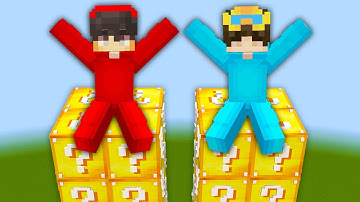 Playing a LUCKY BLOCK TOWER RACE in Minecraft!