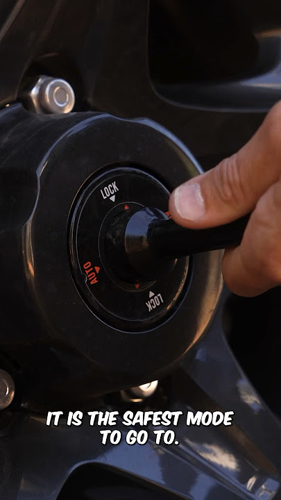 How to engage 4x4 on the new 2.8l Automatic 70 series part 1/2 #4wd #4wding #landcruiser